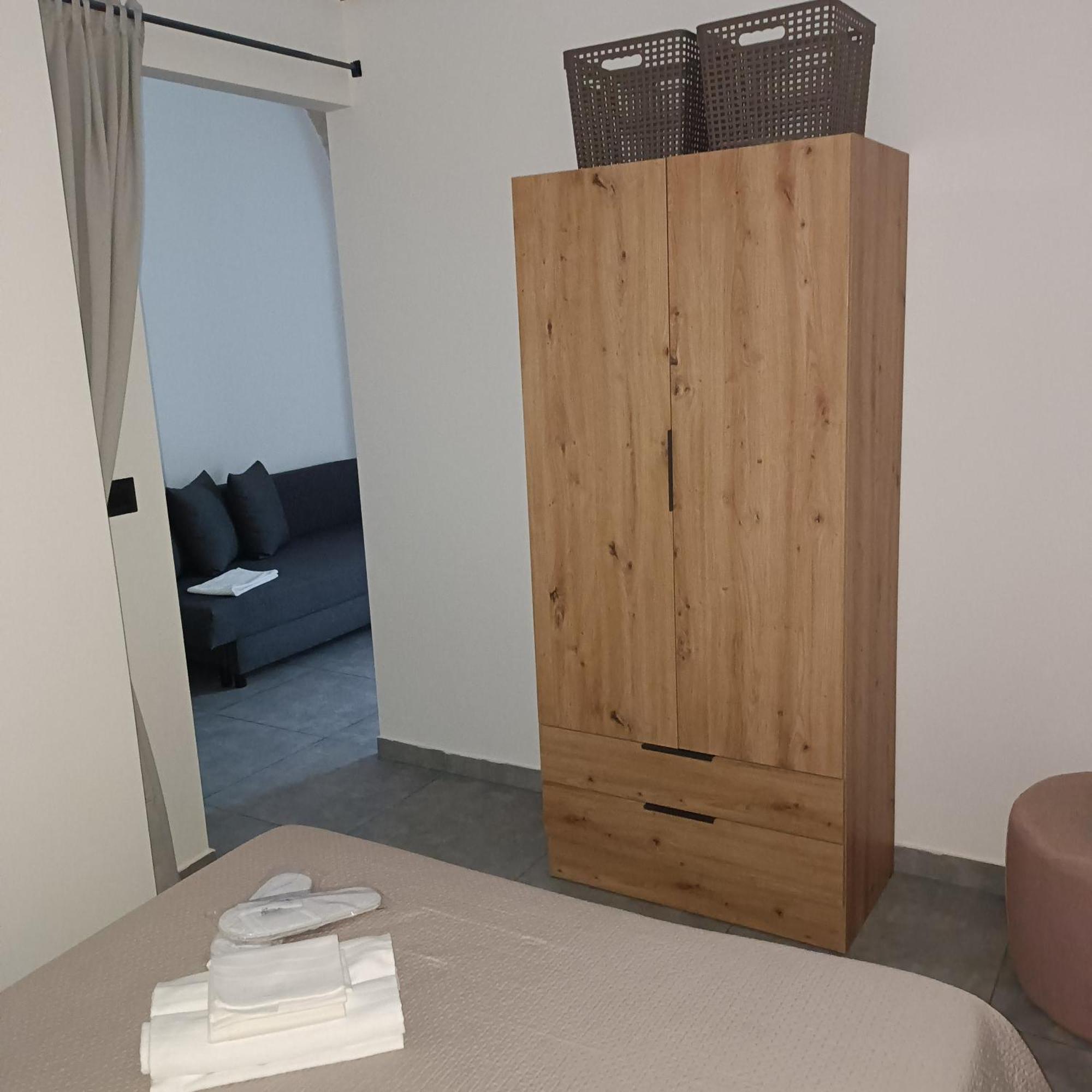 Af Home ตรานิ ภายนอก รูปภาพ